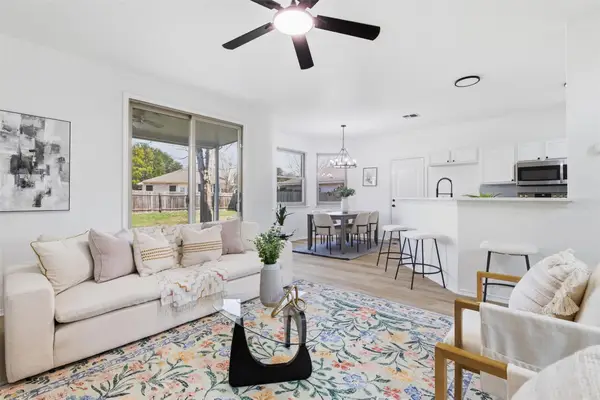 7247 Wardman Dr, Del Valle, TX 78617