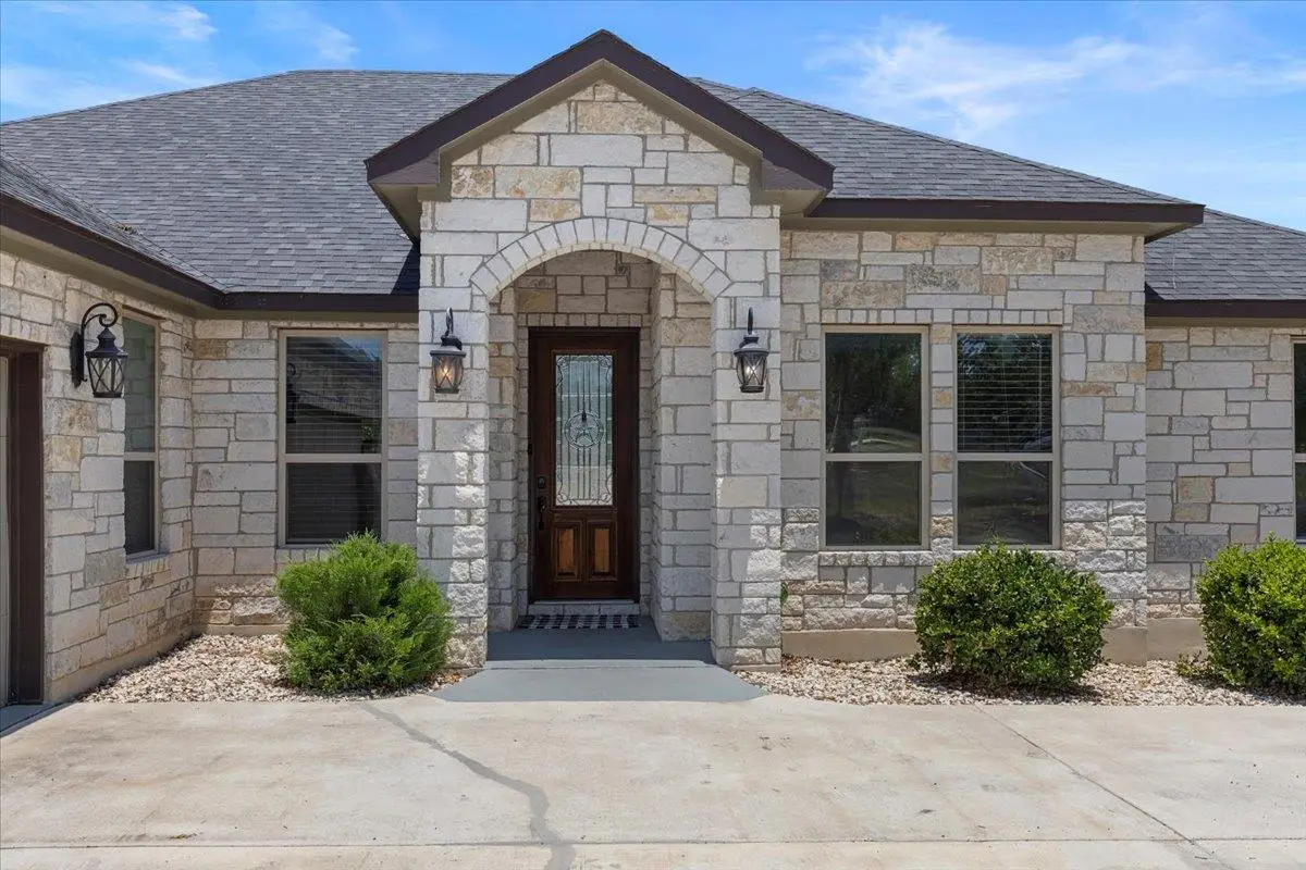 127 Medlar Dr, Cedar Creek, TX 78612 - #1