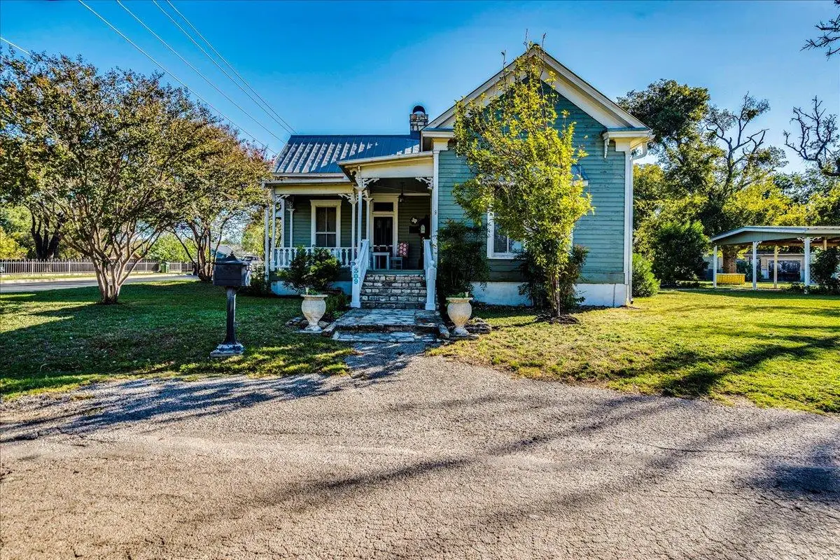 309 N Boundary St, Burnet, TX 78611 - #1