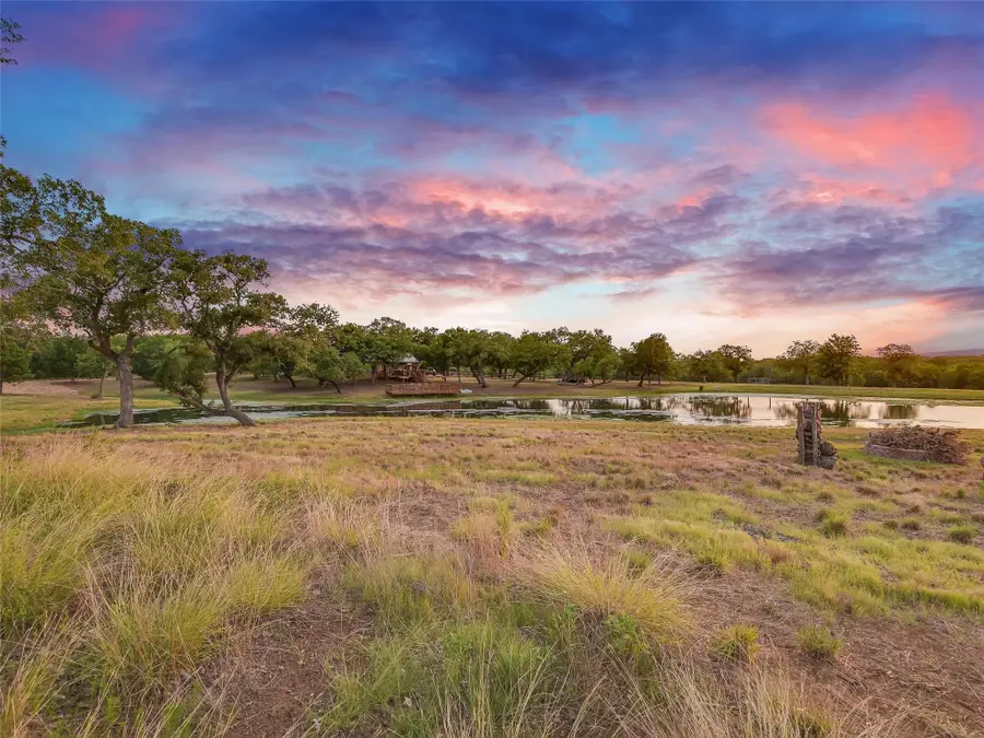 762 Karisch Rd, Giddings, TX 78942 - #2