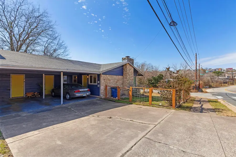 3001 Catalina Dr, Austin, TX 78741 - Image #2