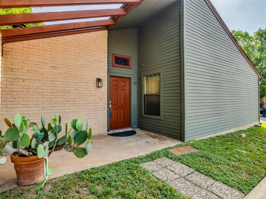 3815 Menchaca Rd #19, Austin, TX 78704 - Image #2
