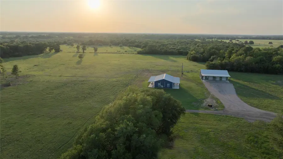 2737 Lomax Harmel Rd, Carmine, TX 78932 - #2