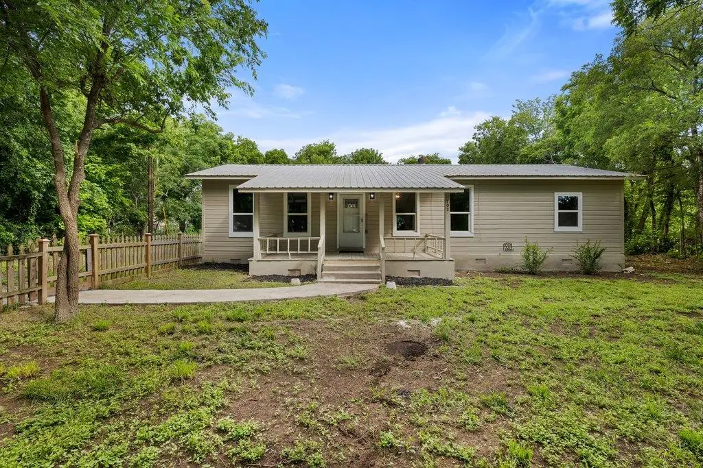 102 Patricks Aly, Liberty Hill, TX 78642 - #1
