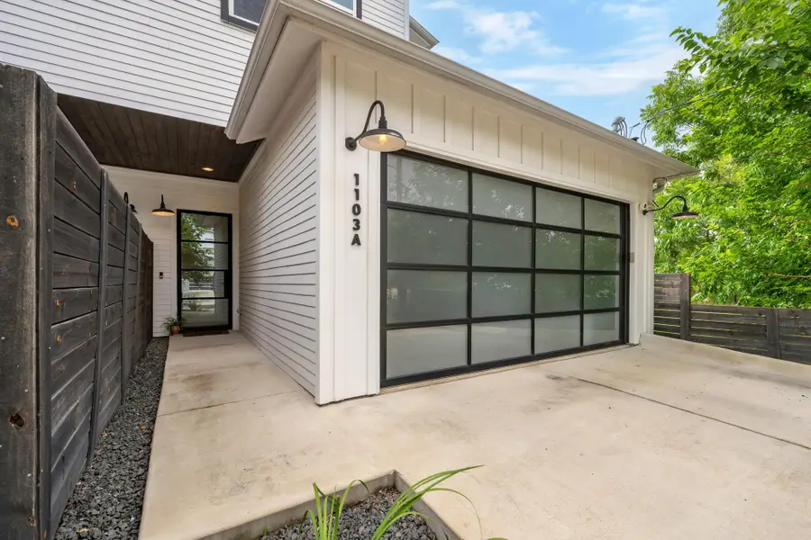 1103 Saucedo St #1, Austin, TX 78721 - #3