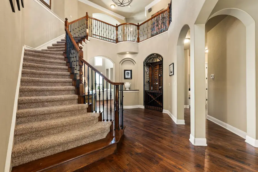 205 Emerald Ridge Dr, Austin, TX 78732 - #2