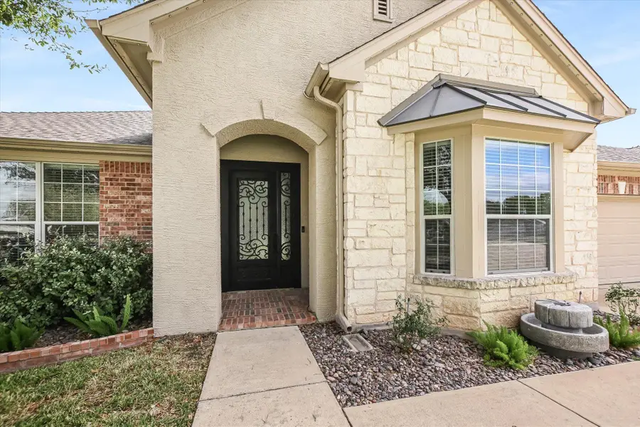 20105 Farm Pond Ln, Pflugerville, TX 78660 - Image #2