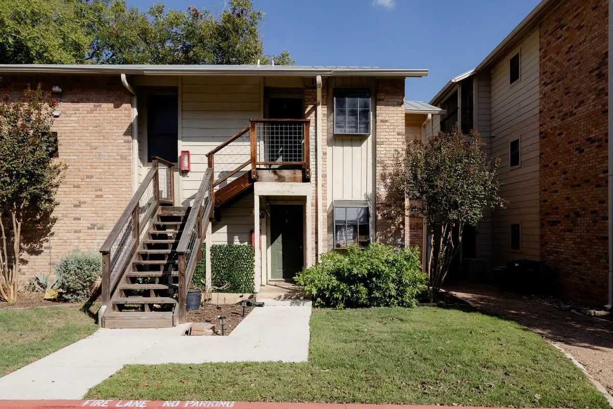 421 W San Antonio St #E4, San Marcos, TX 78666 - Image #1