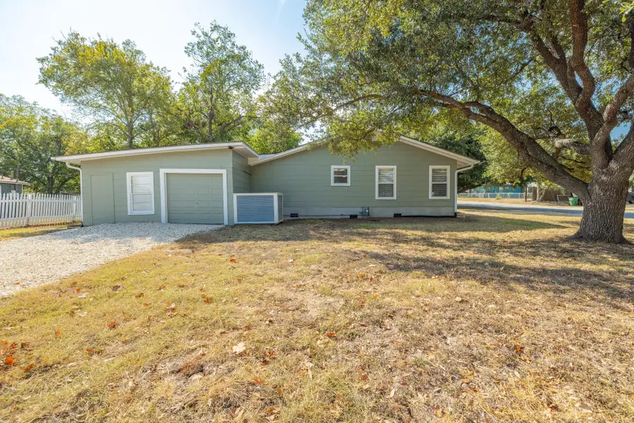 307 N Black St, Round Rock, TX 78664 - #3