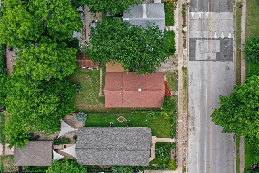 1912 Holly St, Austin, TX 78702 - #2