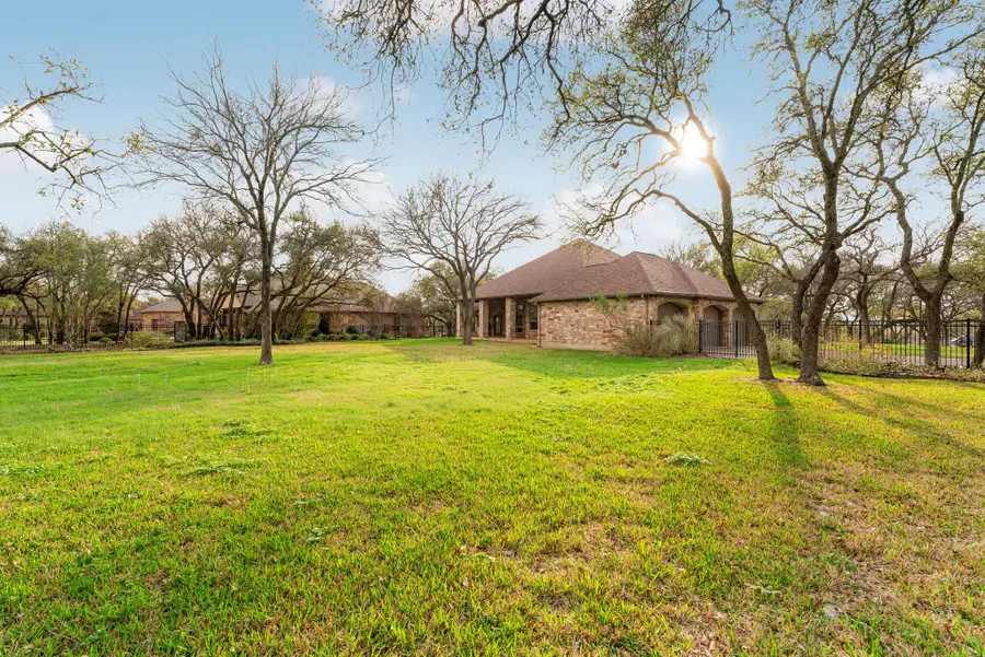 301 Goldridge Dr, Georgetown, TX 78633 - #3