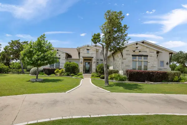 2120 High Lonesome Dr, Leander, TX 78641