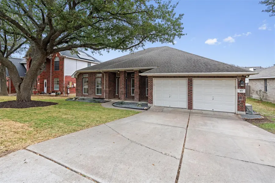 813 Indian Run Dr, Pflugerville, TX 78660 - #2