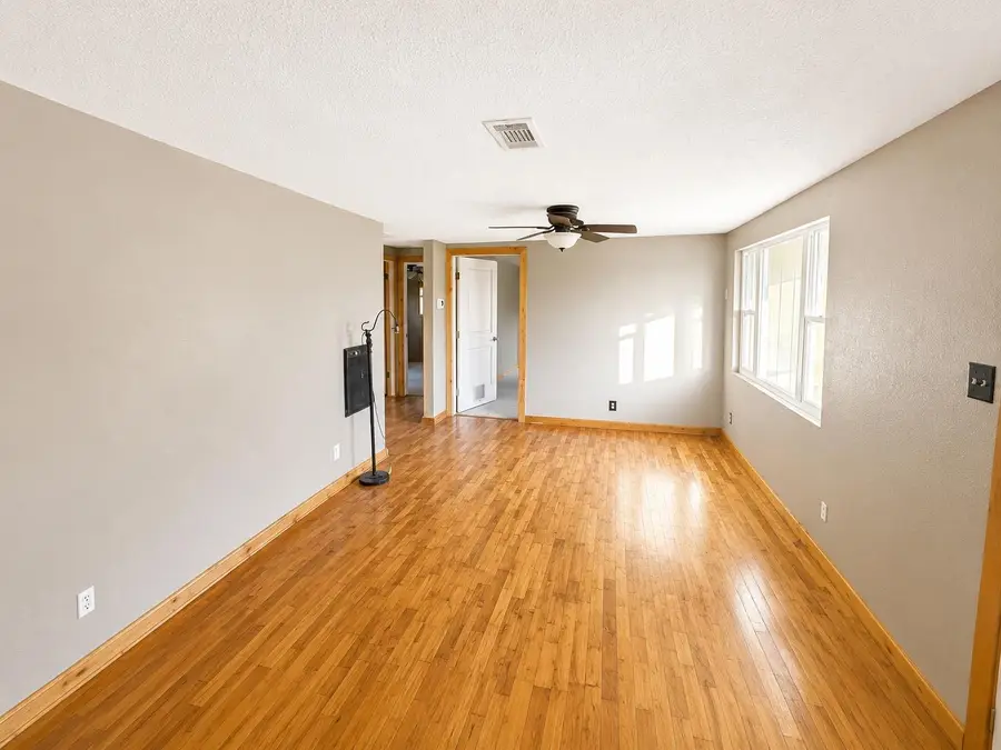 250 Rick Rd, La Grange, TX 78945 - #2