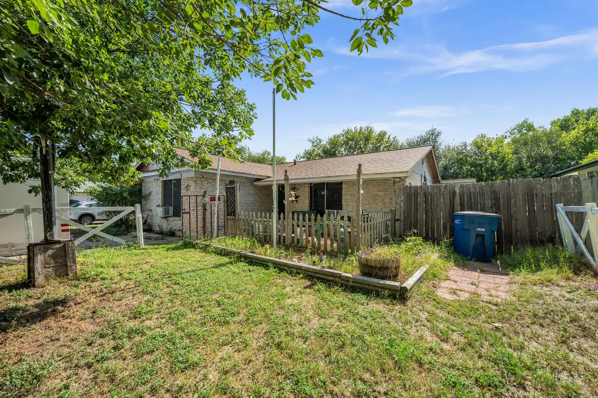 5326 Wellington Dr, Austin, TX 78723 - #1