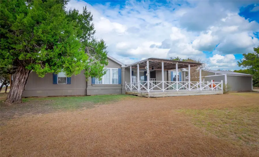 635 Ramms Dr, Florence, TX 76527 - Image #2