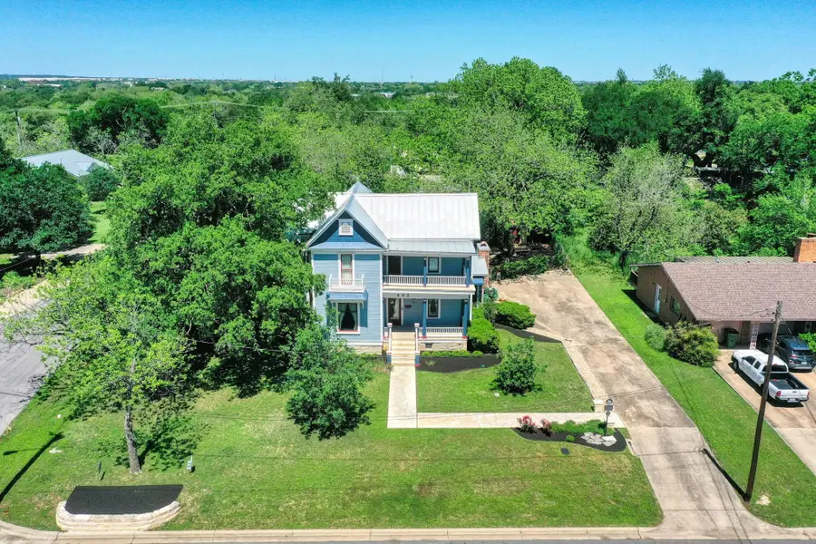 602 E Liberty Ave E, Round Rock, TX 78664 - #2