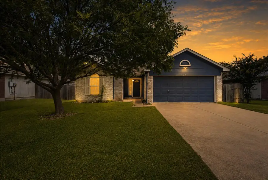 218 Juniper St, Georgetown, TX 78626 - #2