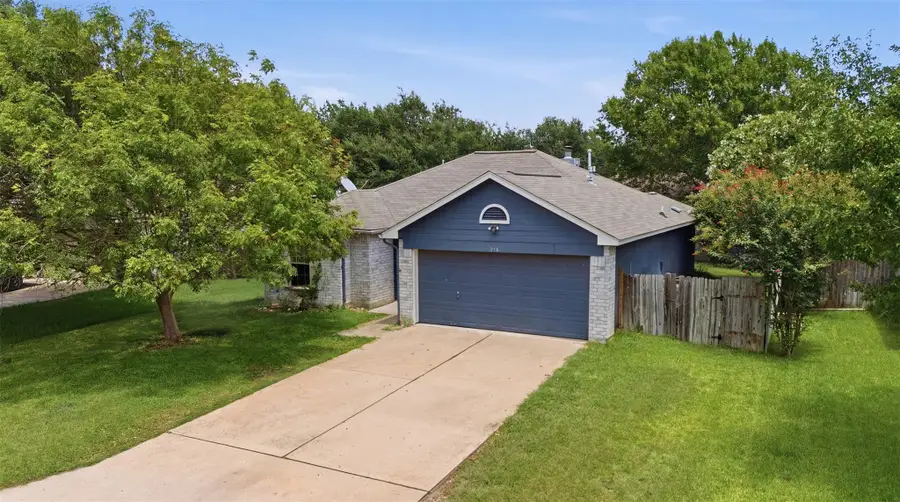 218 Juniper St, Georgetown, TX 78626 - #3