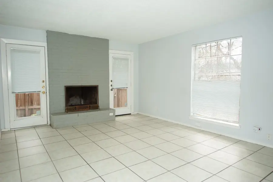 2527 Glen Springs Way, Austin, TX 78741 - #2