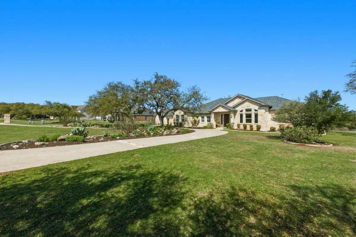 214 Trailmaster Cir, Driftwood, TX 78619 - #1