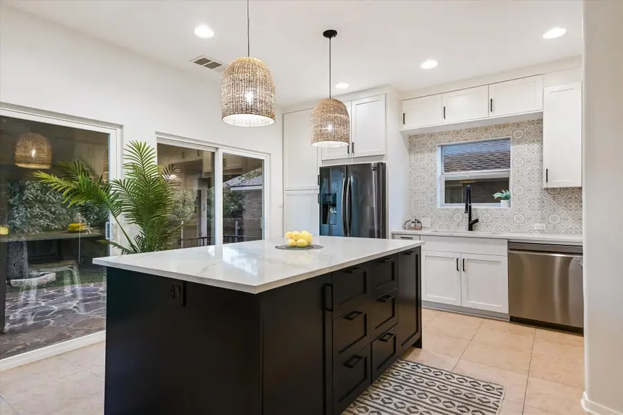 7711 Stephany Taylor Dr, Austin, TX 78745 - Image #2