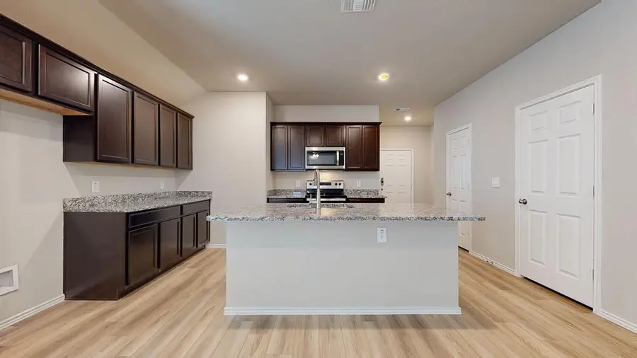 410 Isham Dr, Killeen, TX 76542 - #3