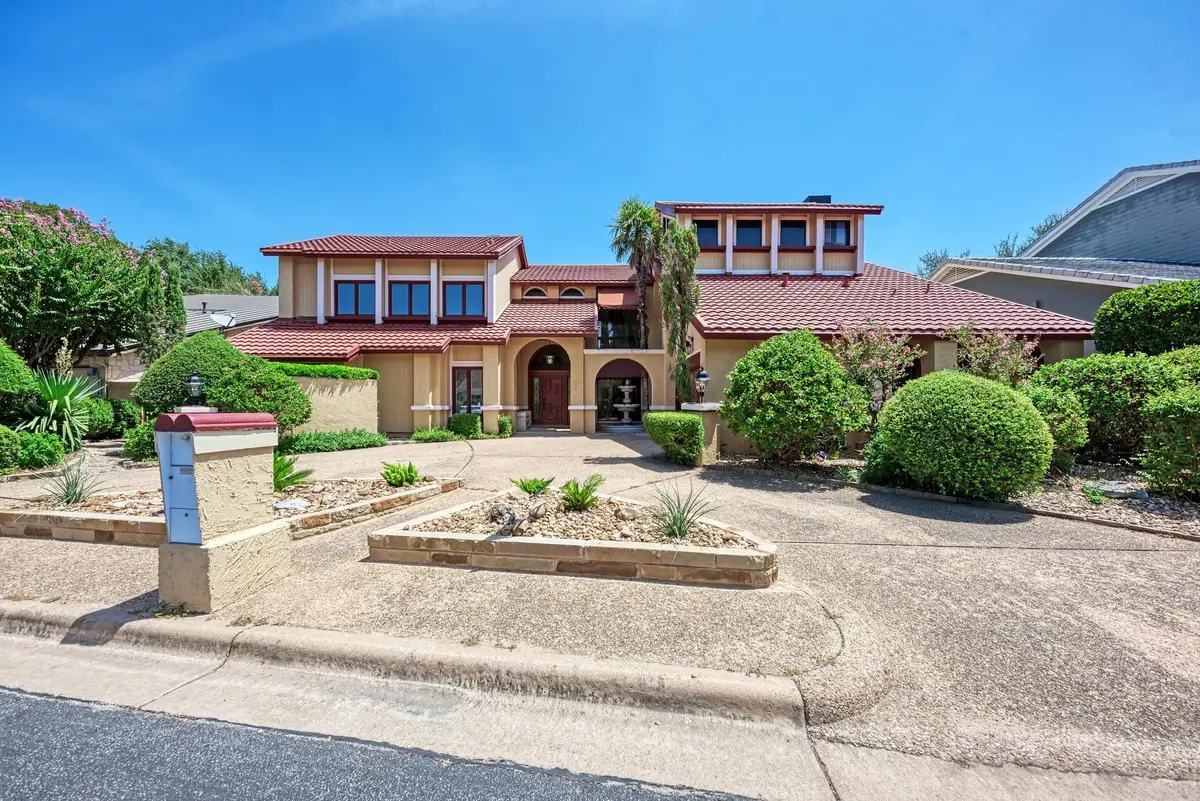 10909 Legends Ln, Austin, TX 78747 - #1