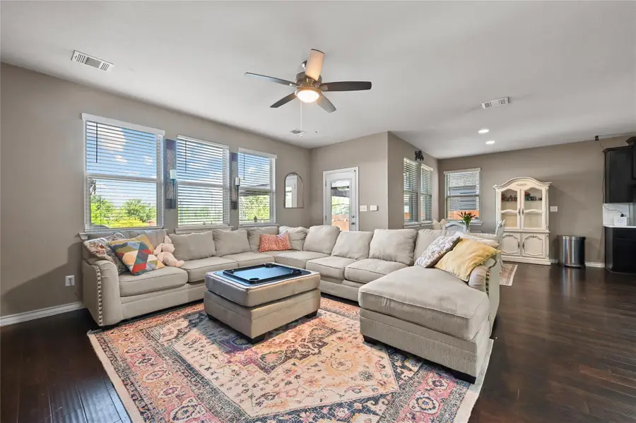 160 Thornless Cir, Buda, TX 78610 - #2