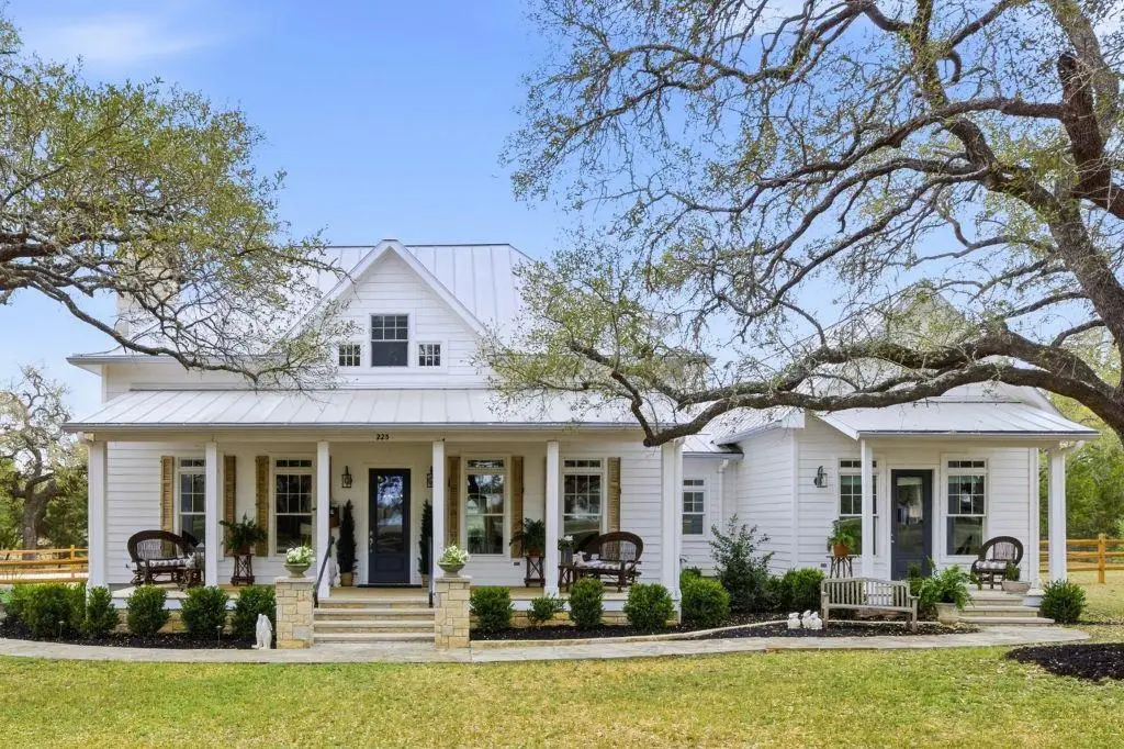 225 Cosmos Ln, Driftwood, TX 78619 - #1