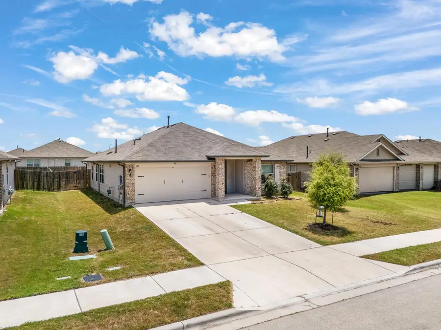 116 Stellamar Dr, Hutto, TX 78634 - #2