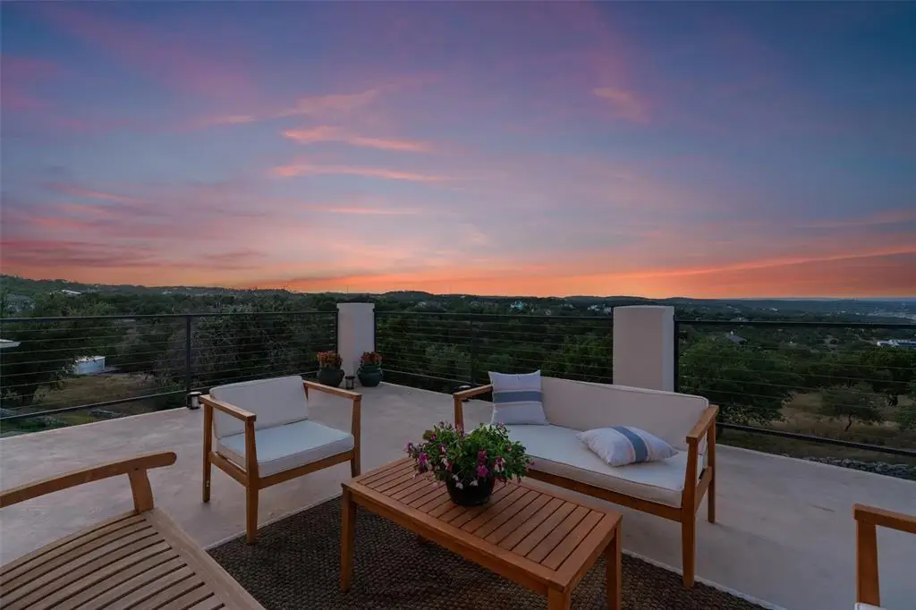4922 Hidden Creek Ln, Spicewood, TX 78669 - #1