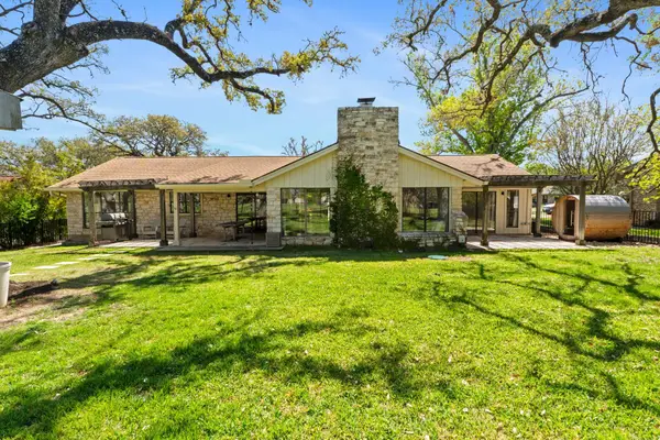 901 Vanguard St, Lakeway, TX 78734