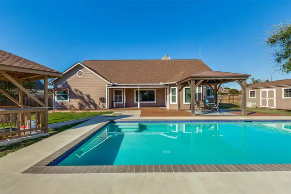 1536 Kings Ranch Rd, Bandera, TX 78003