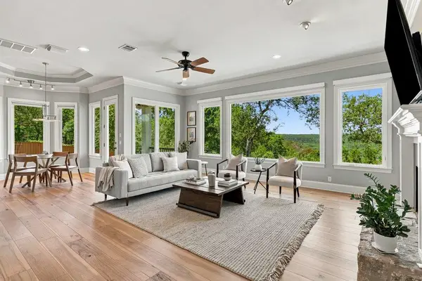 9218 Leaning Rock Cir, Austin, TX 78730