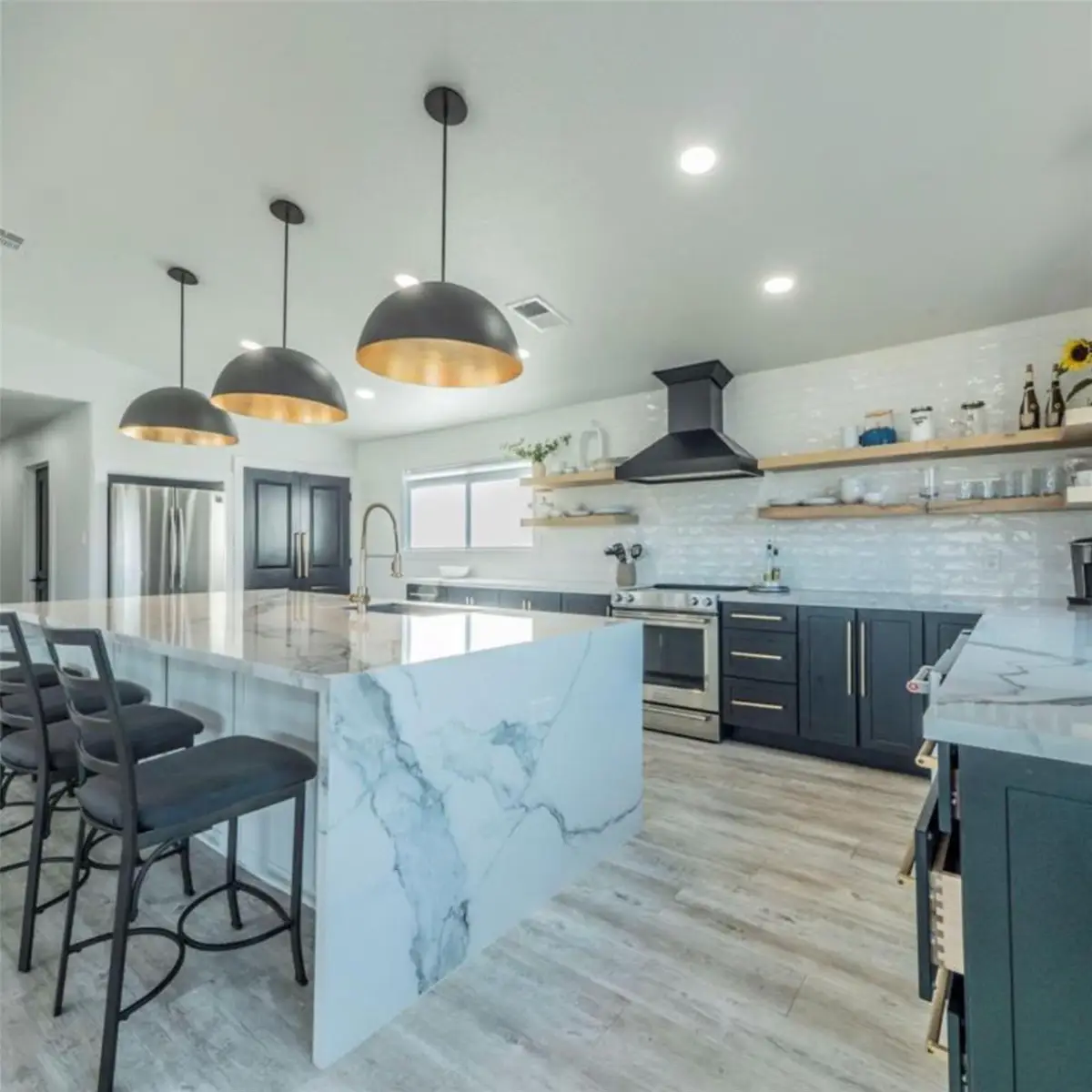 3900 Lake Park Cv, Lago Vista, TX 78645 - #1