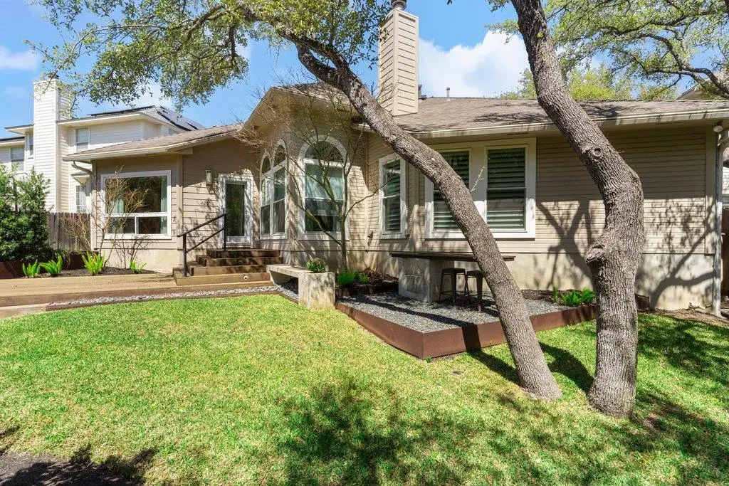 6913 Auckland Dr, Austin, TX 78749 - #1