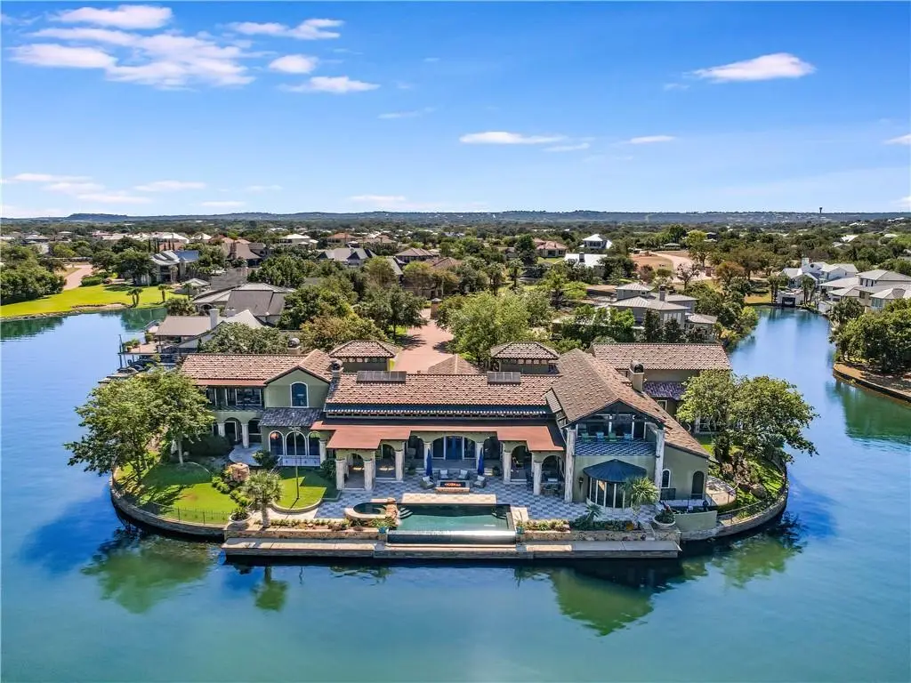 82 Applehead Island Dr, Horseshoe Bay, TX 78657 - #1