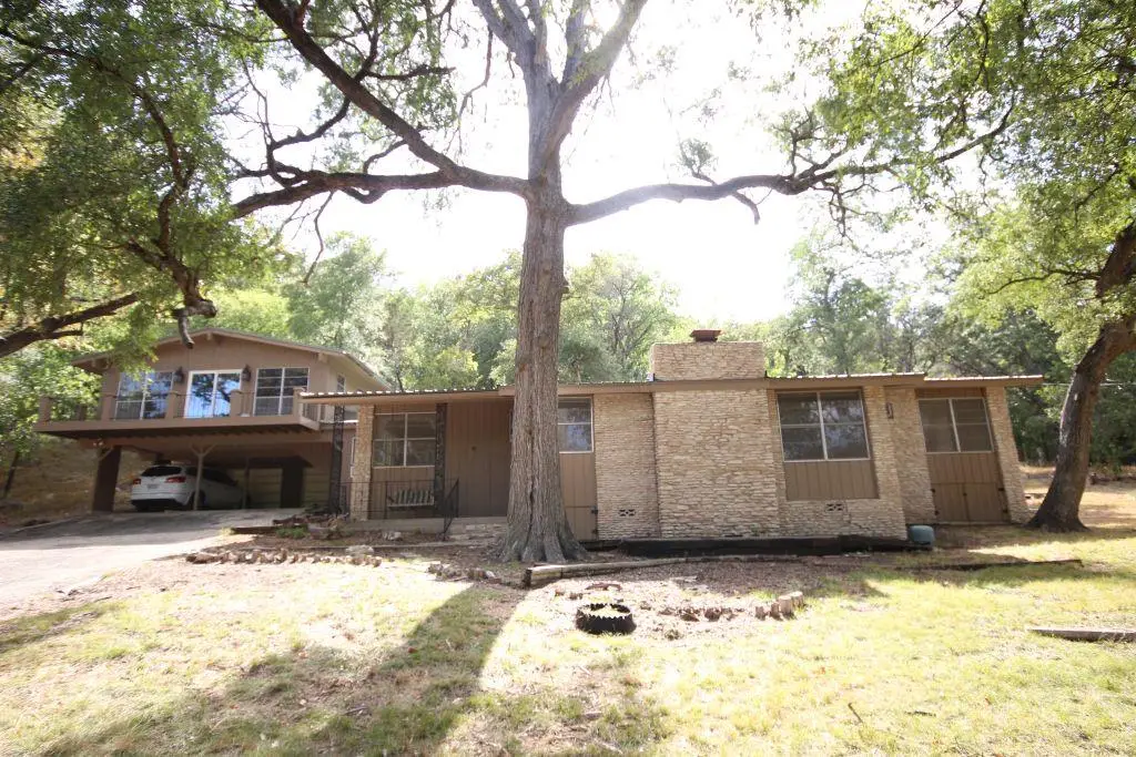17234 E Reed Parks Rd, Jonestown, TX 78645 - #1