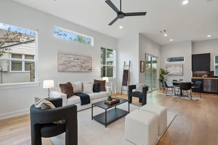 928 E 53rd 1/2 St, Austin, TX 78751 - #2