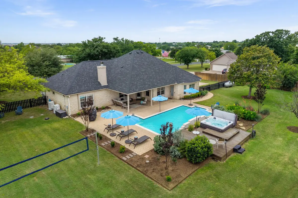 103 Morningside Cir, Hutto, TX 78634 - #1