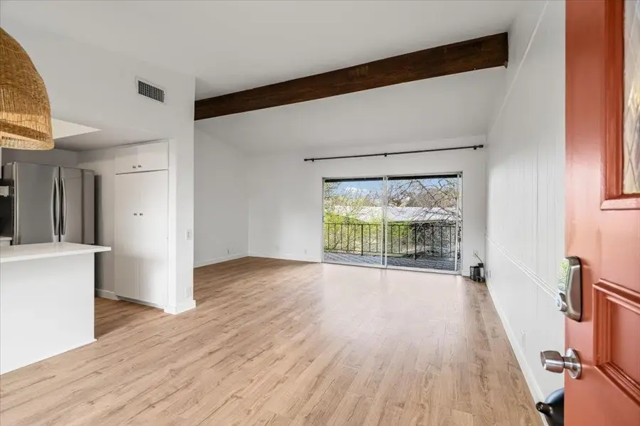 1304 Mariposa Dr #206, Austin, TX 78704 - #3