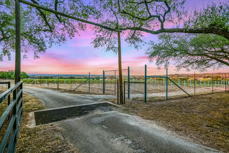 878 Ranch Road 2766, Johnson City, TX 78636 - #2