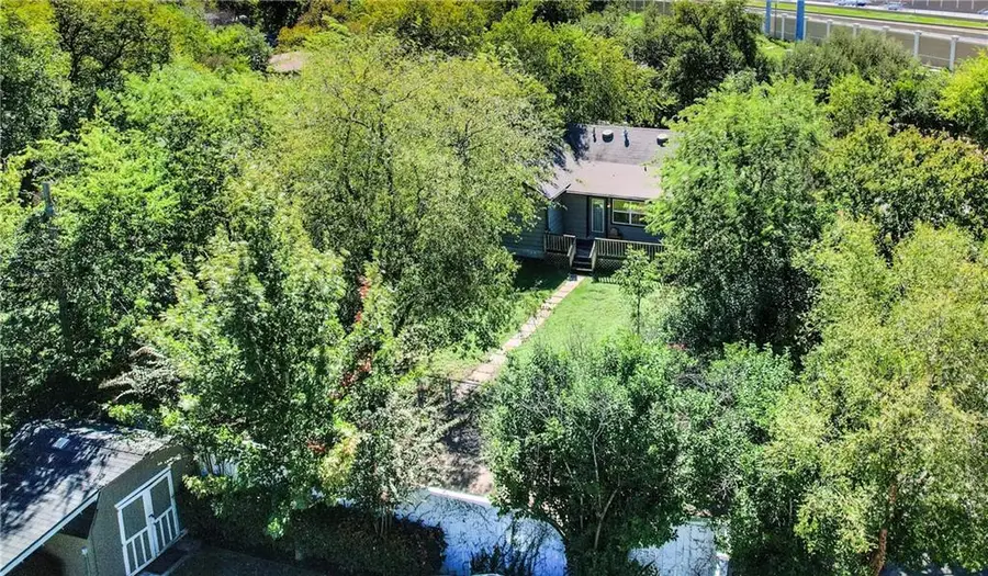 1810 Mohle Dr, Austin, TX 78703 - Image #3