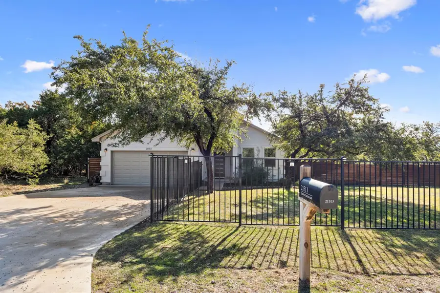21513 Santa Carlo Ave, Lago Vista, TX 78645 - Image #3