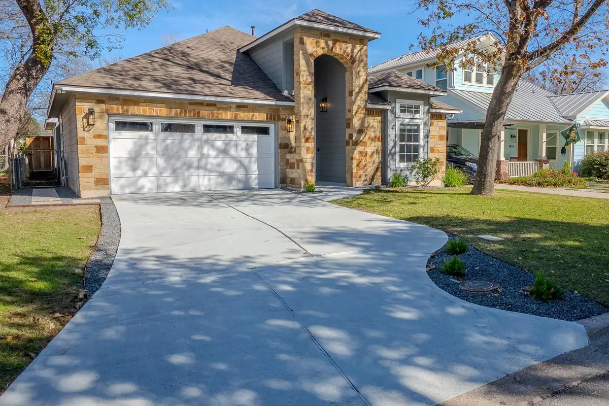1914 Pasadena Dr, Austin, TX 78757 - Image #1