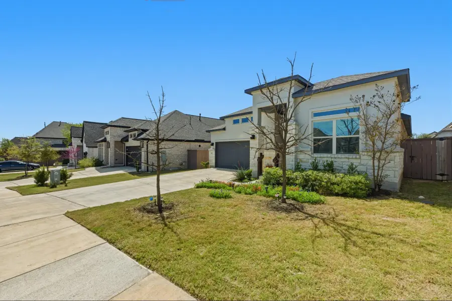 602 Jefferson Dr, Kyle, TX 78640 - #2