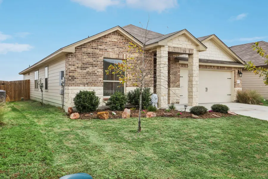117 Break Ave, Taylor, TX 76574 - Image #2