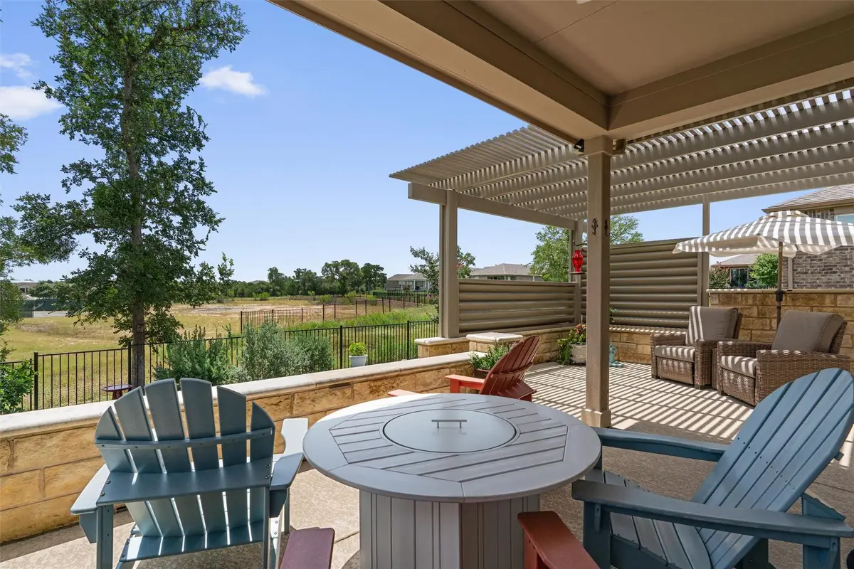 408 Yorktown St, Georgetown, TX 78633 - #1