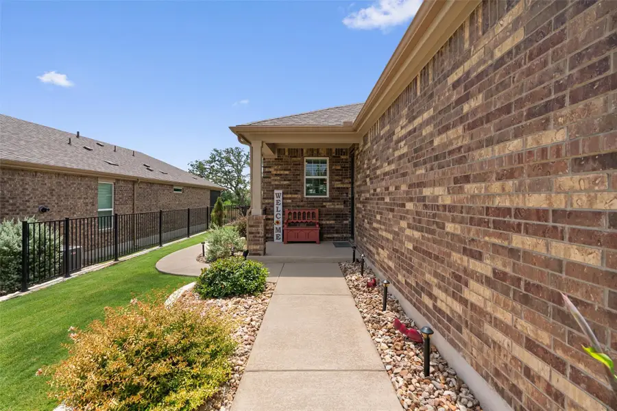 408 Yorktown St, Georgetown, TX 78633 - #3